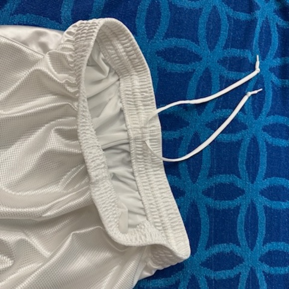 Nike mens athletic shorts, lightweight nylon, drawstring, great condition,no tag - Picture 7 of 12